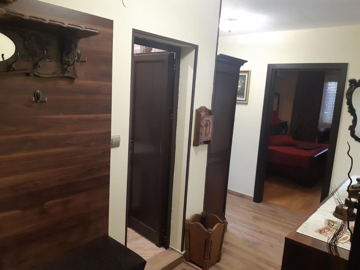 Nish 7 Apartman Veliko Tarnovo Kültér fotó