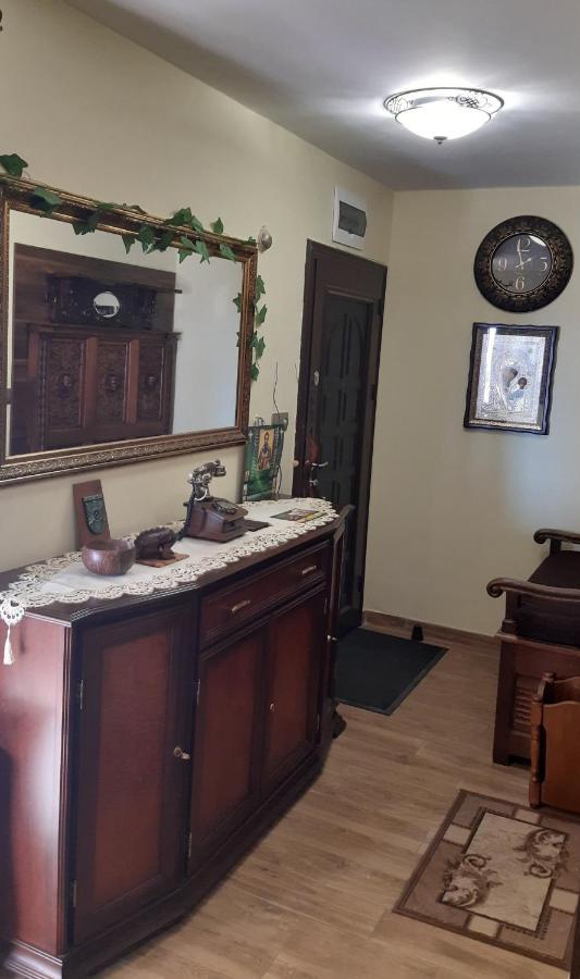Nish 7 Apartman Veliko Tarnovo Kültér fotó